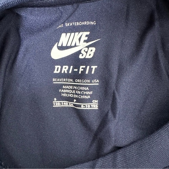 Nike SB Kids - Navy and Teal long sleeve shirt - Picture 5 of 8